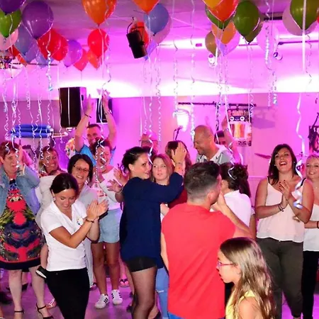 Mobil 5 Pers A Saint-jean-de-monts Avec Terrasse - Api-1-52-1134